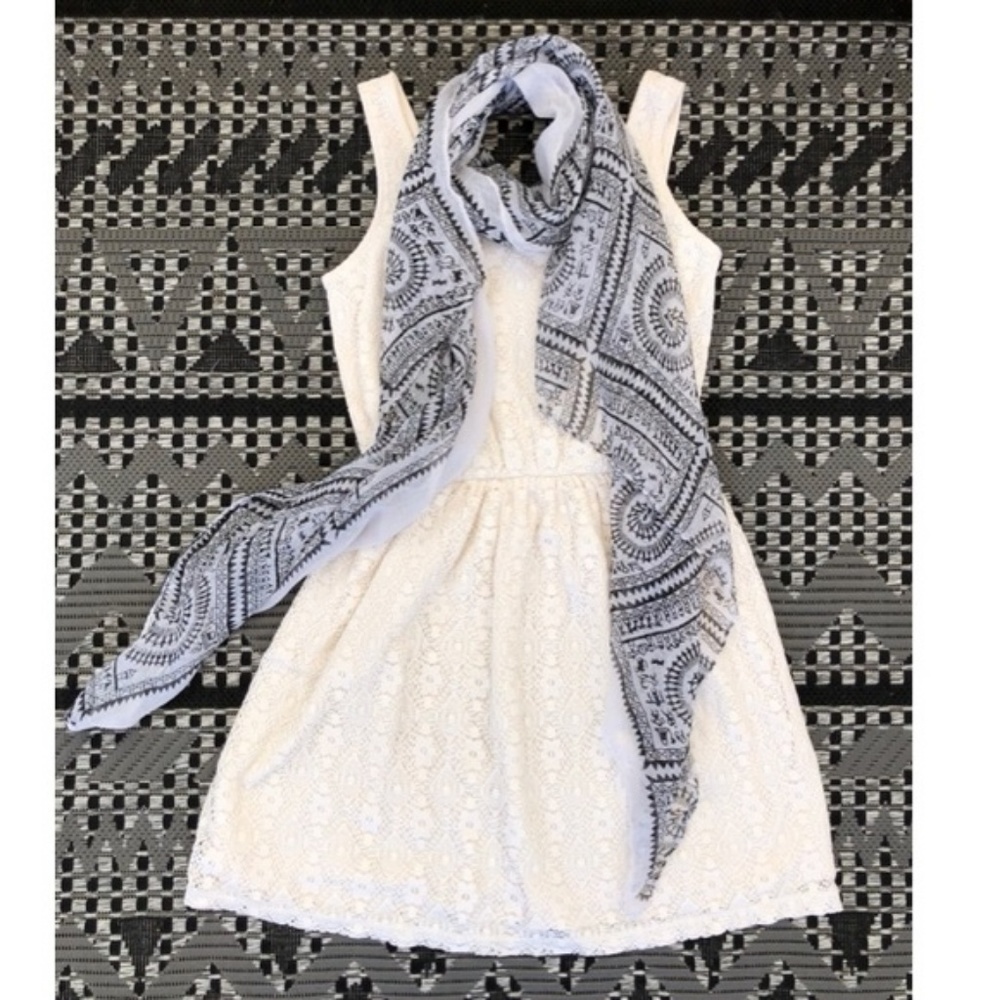 2-Piece Spring Lace Dress Bundle